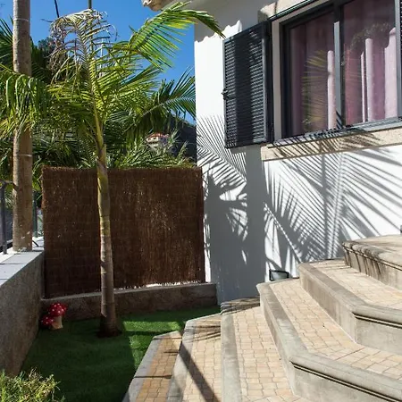 “venik House” Sea_mountains_relaxing_barbecue * Funchal (Madeira)